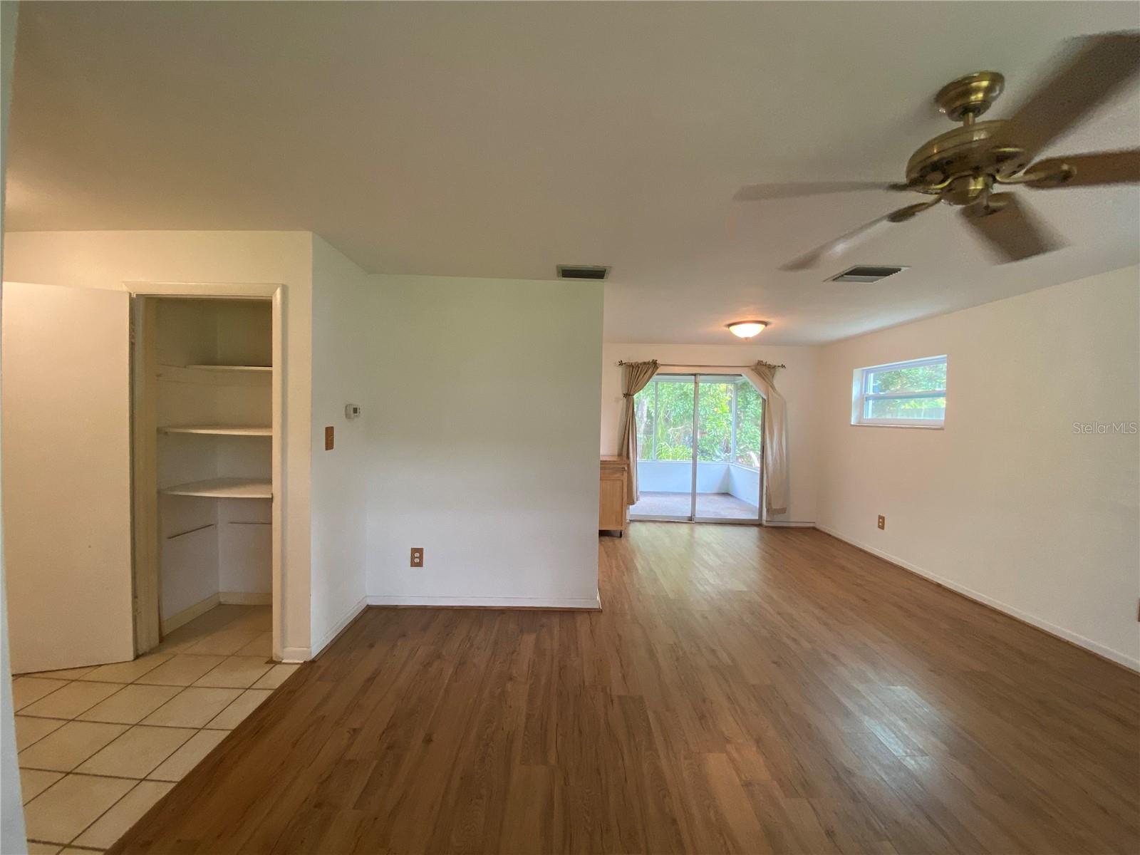 Image 3 of 33 For 2084 Ridgelane Road