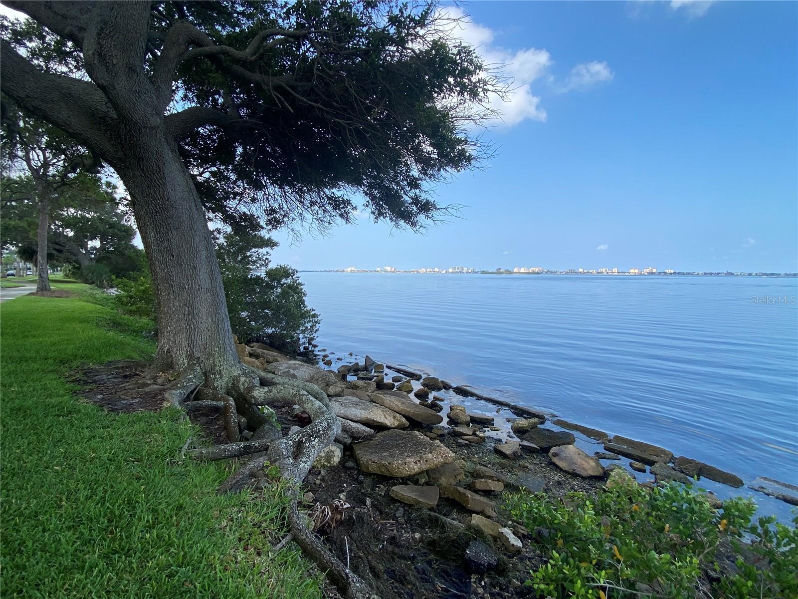 Image 33 of 33 For 2084 Ridgelane Road