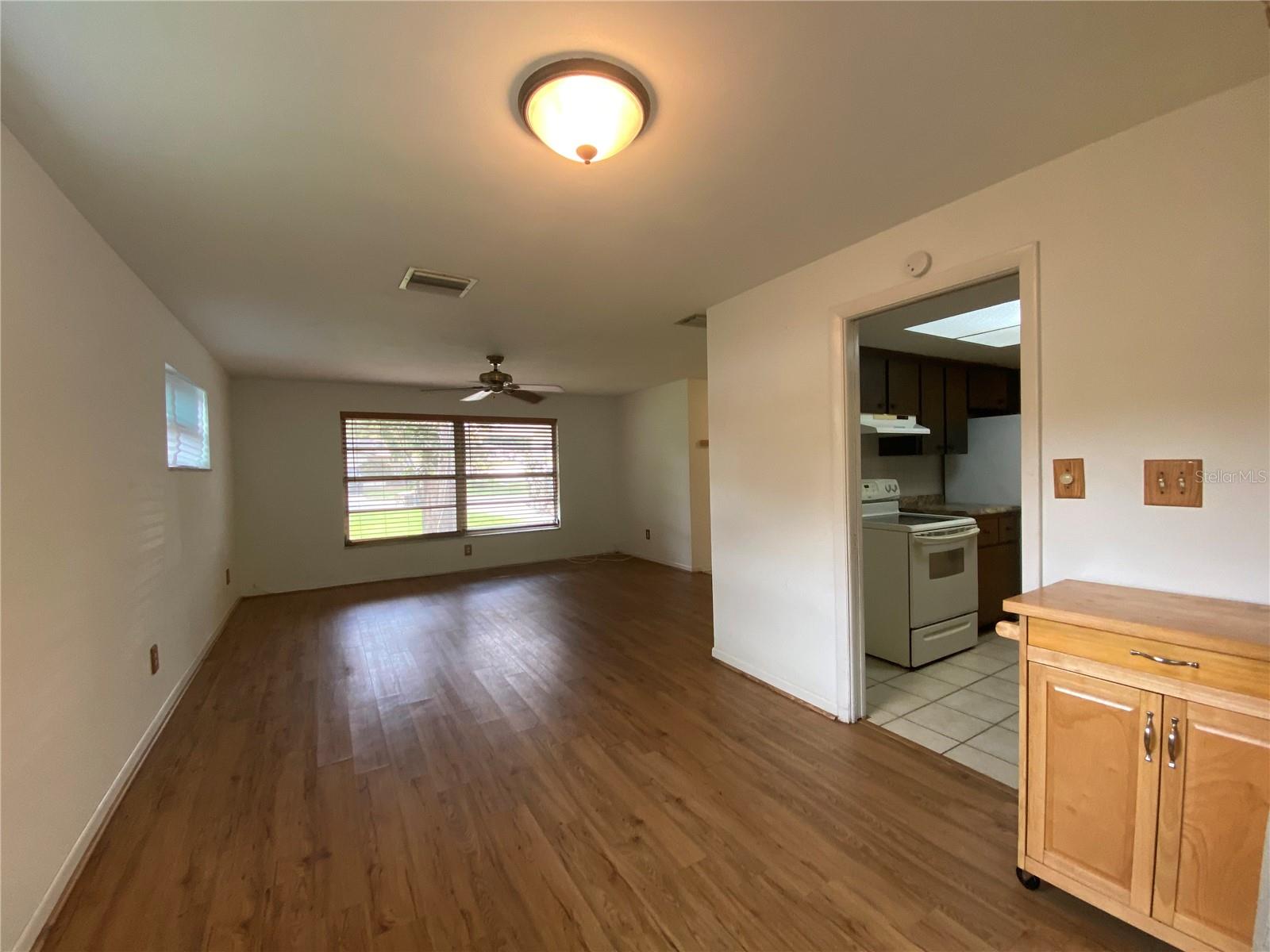 Image 5 of 33 For 2084 Ridgelane Road