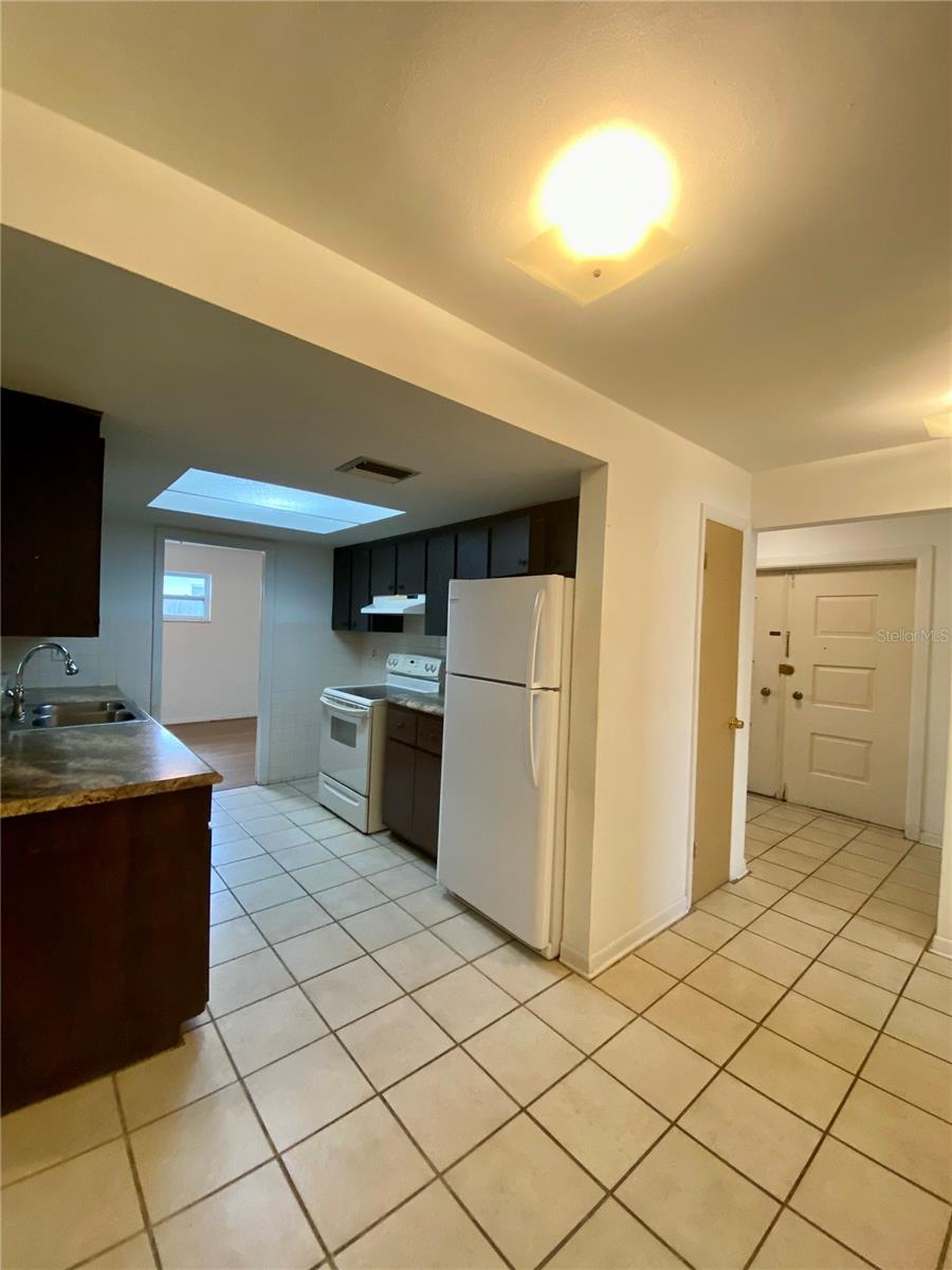 Image 6 of 33 For 2084 Ridgelane Road