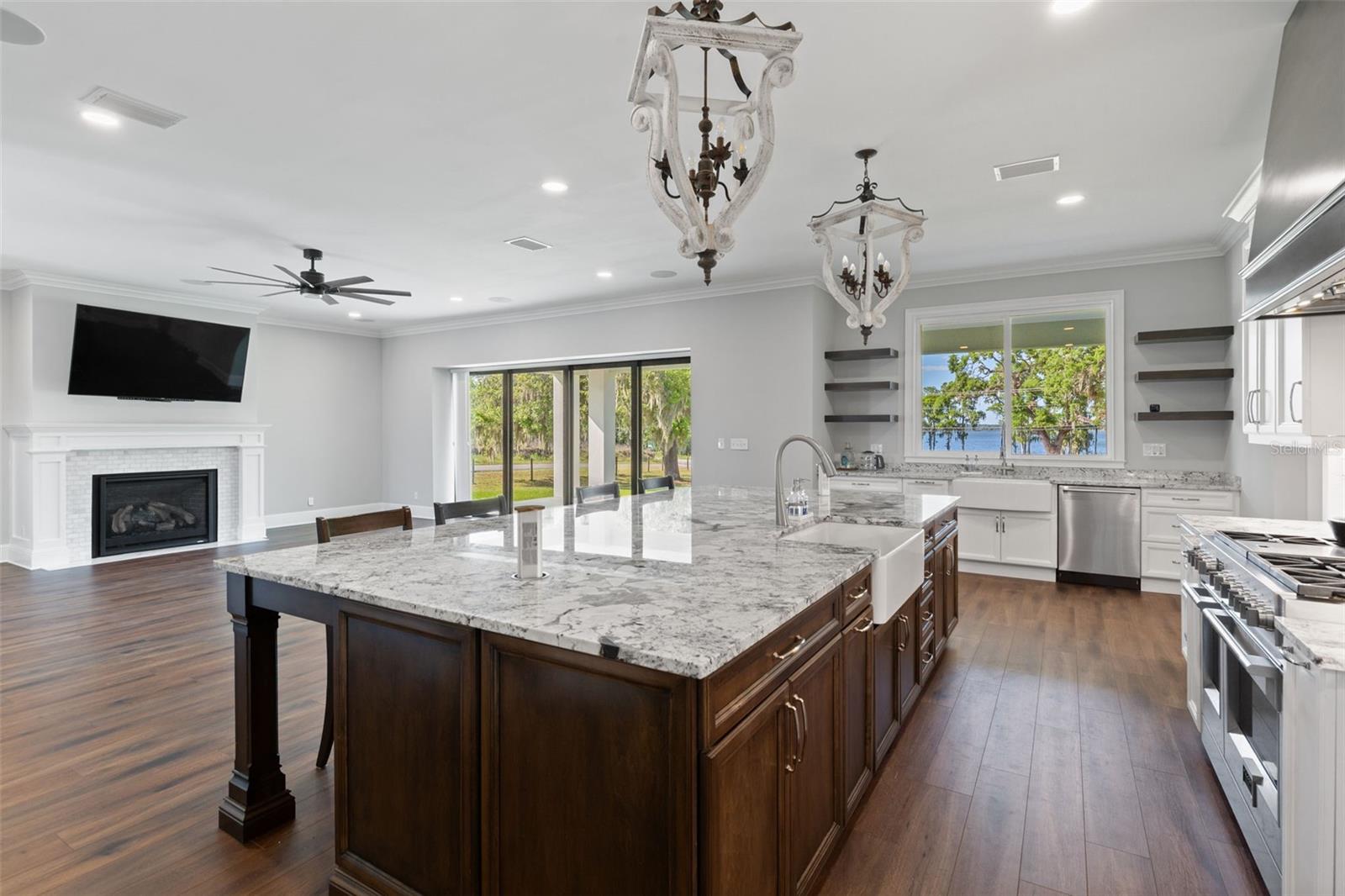 Image 13 of 43 For 3321 Kingsway Road