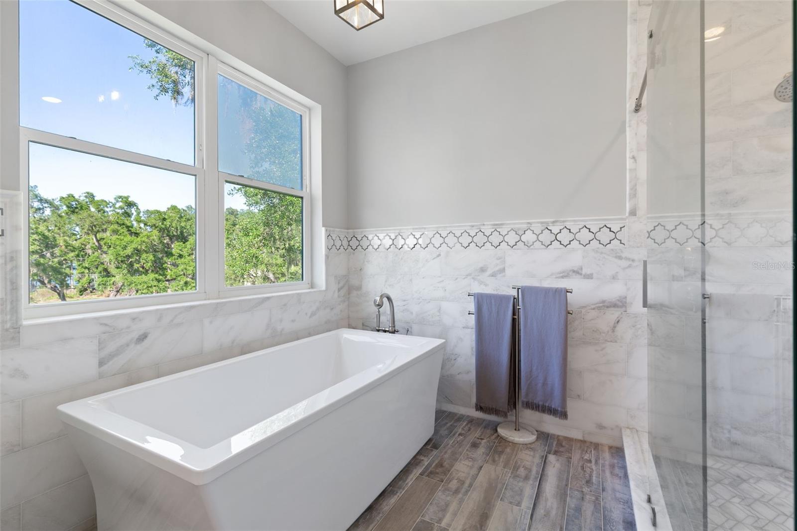 Image 24 of 43 For 3321 Kingsway Road