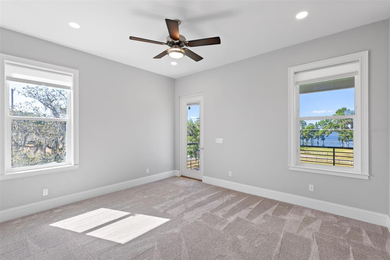 Image 31 of 43 For 3321 Kingsway Road