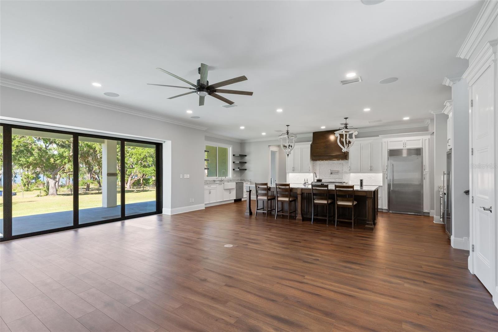 Image 7 of 43 For 3321 Kingsway Road