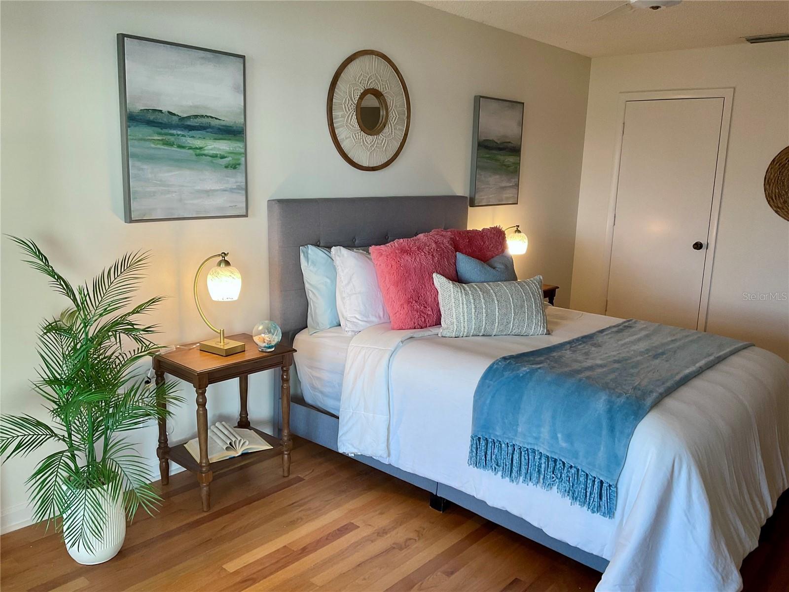 Image 13 of 24 For 100 Bluff View Drive 308a