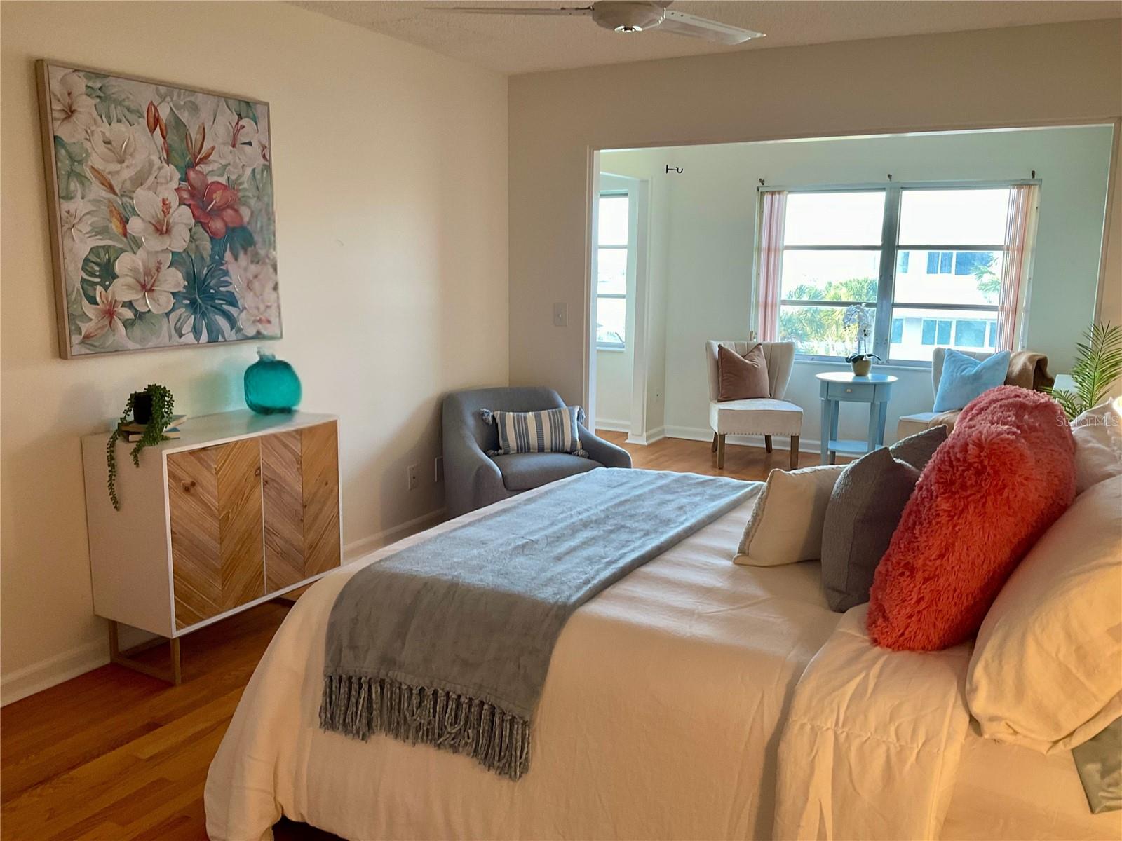 Image 15 of 24 For 100 Bluff View Drive 308a