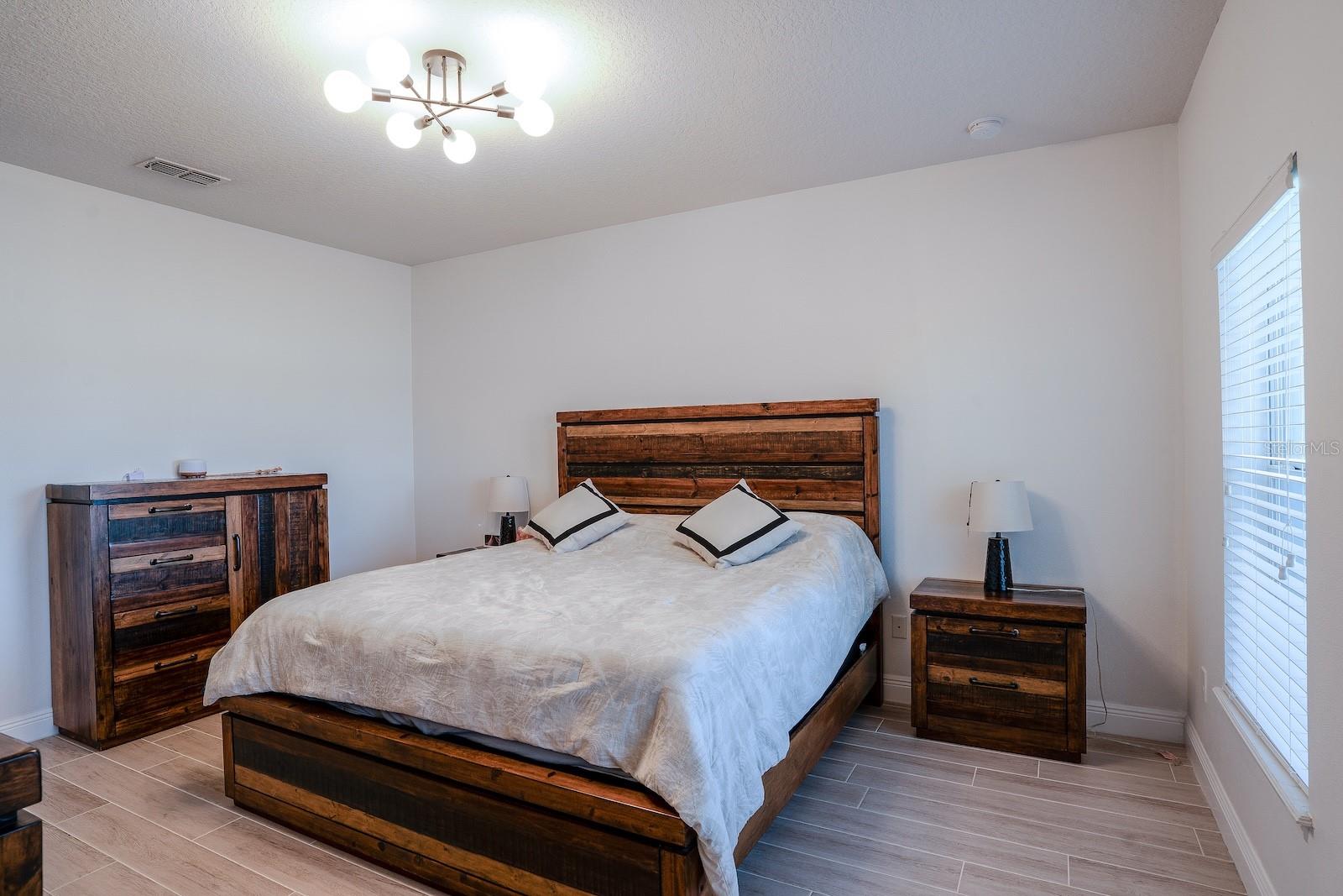 Image 23 of 56 For 8610 Turnstone Shore Lane