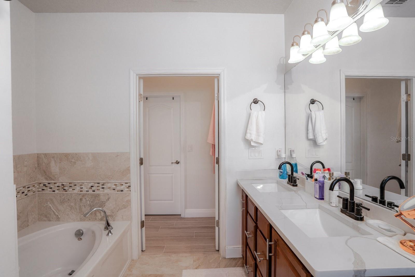 Image 29 of 56 For 8610 Turnstone Shore Lane