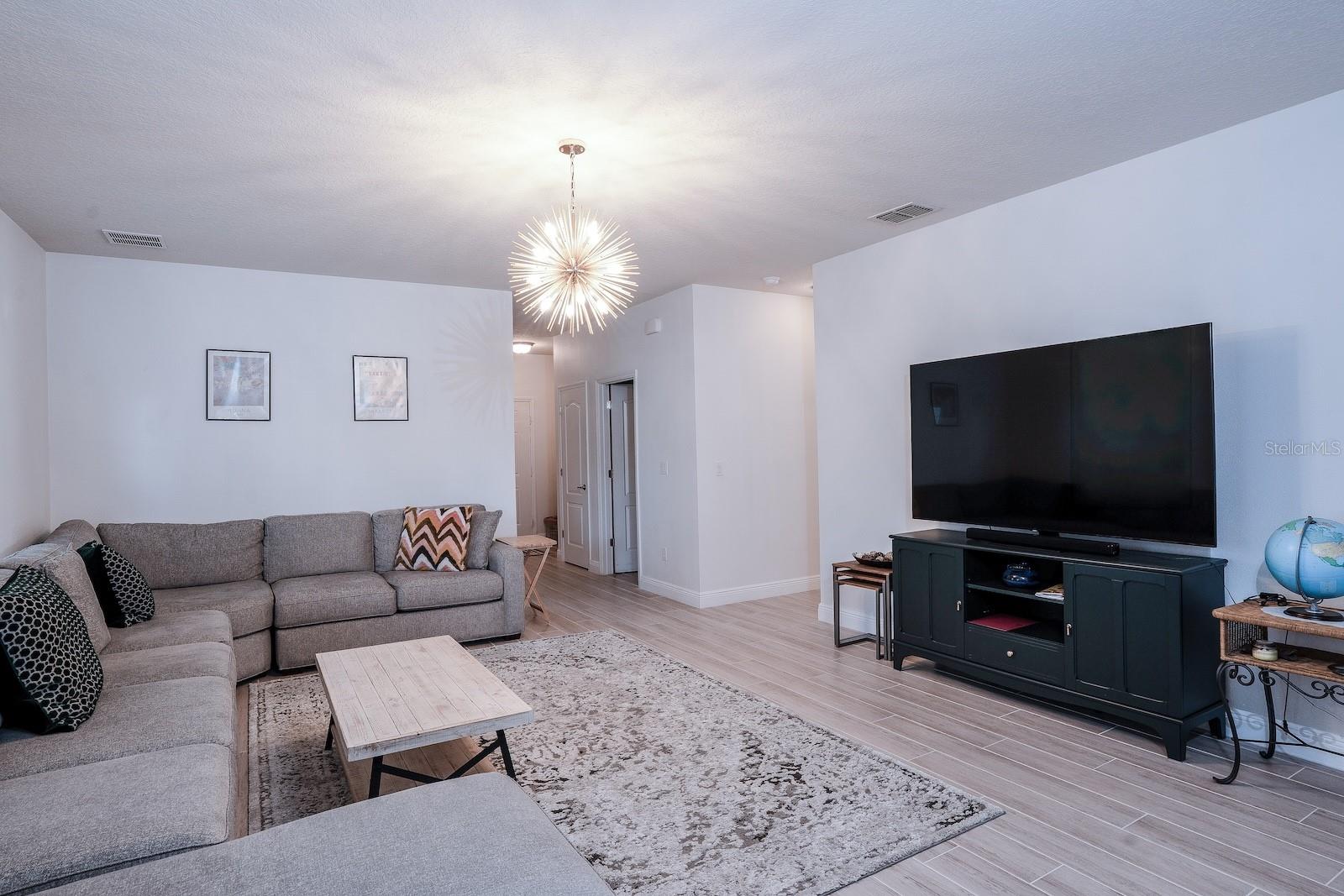 Image 31 of 56 For 8610 Turnstone Shore Lane