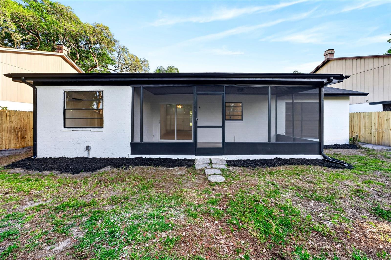 Image 26 of 35 For 14841 Oak Vine Drive