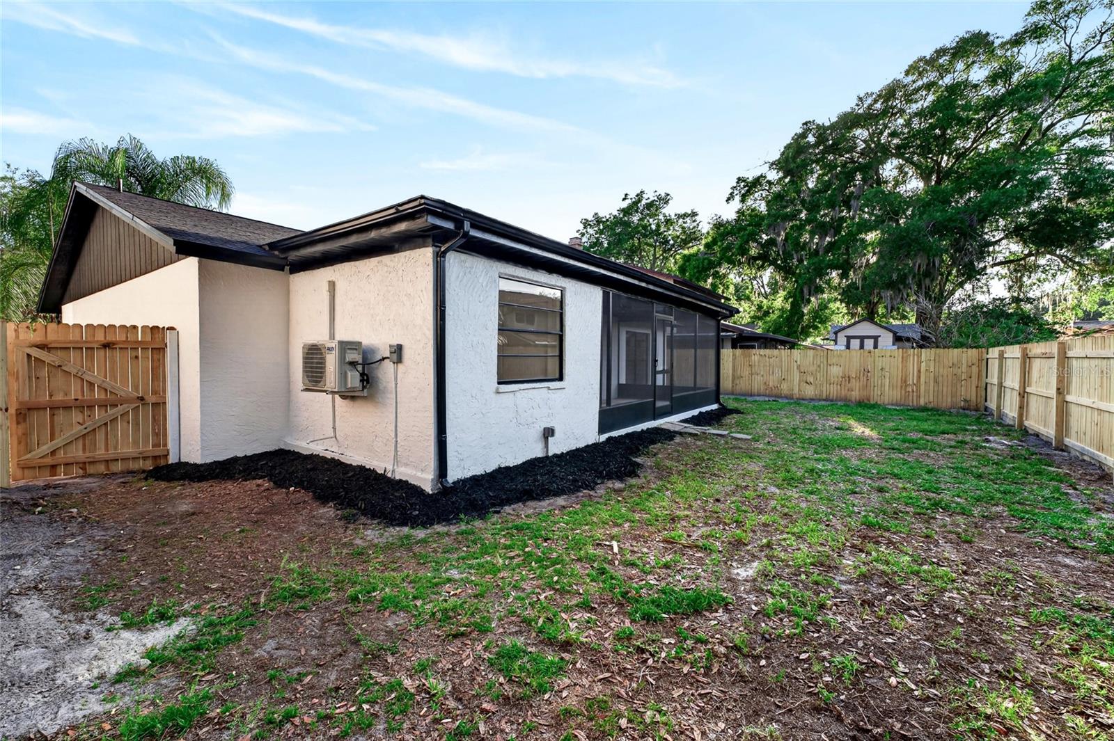 Image 27 of 35 For 14841 Oak Vine Drive