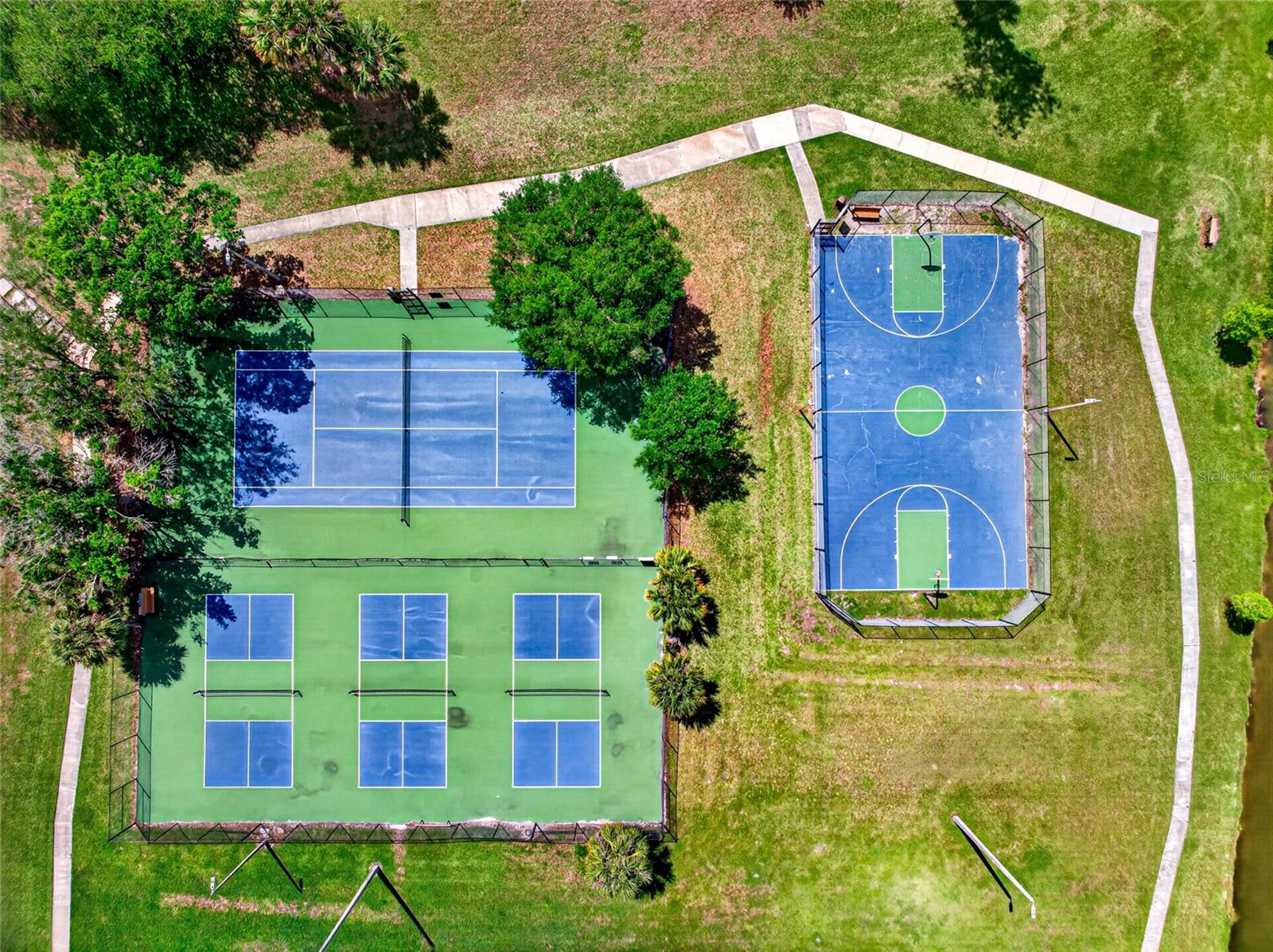 Image 31 of 35 For 14841 Oak Vine Drive