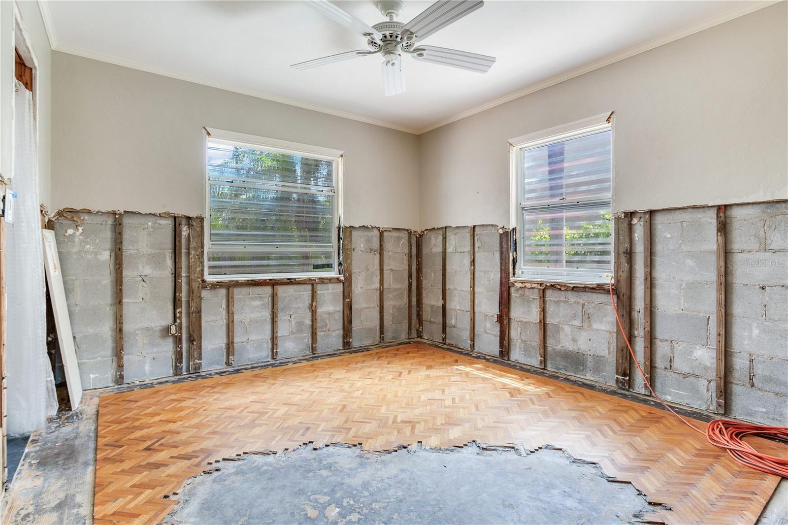 Image 29 of 50 For 16107 Gulf Boulevard