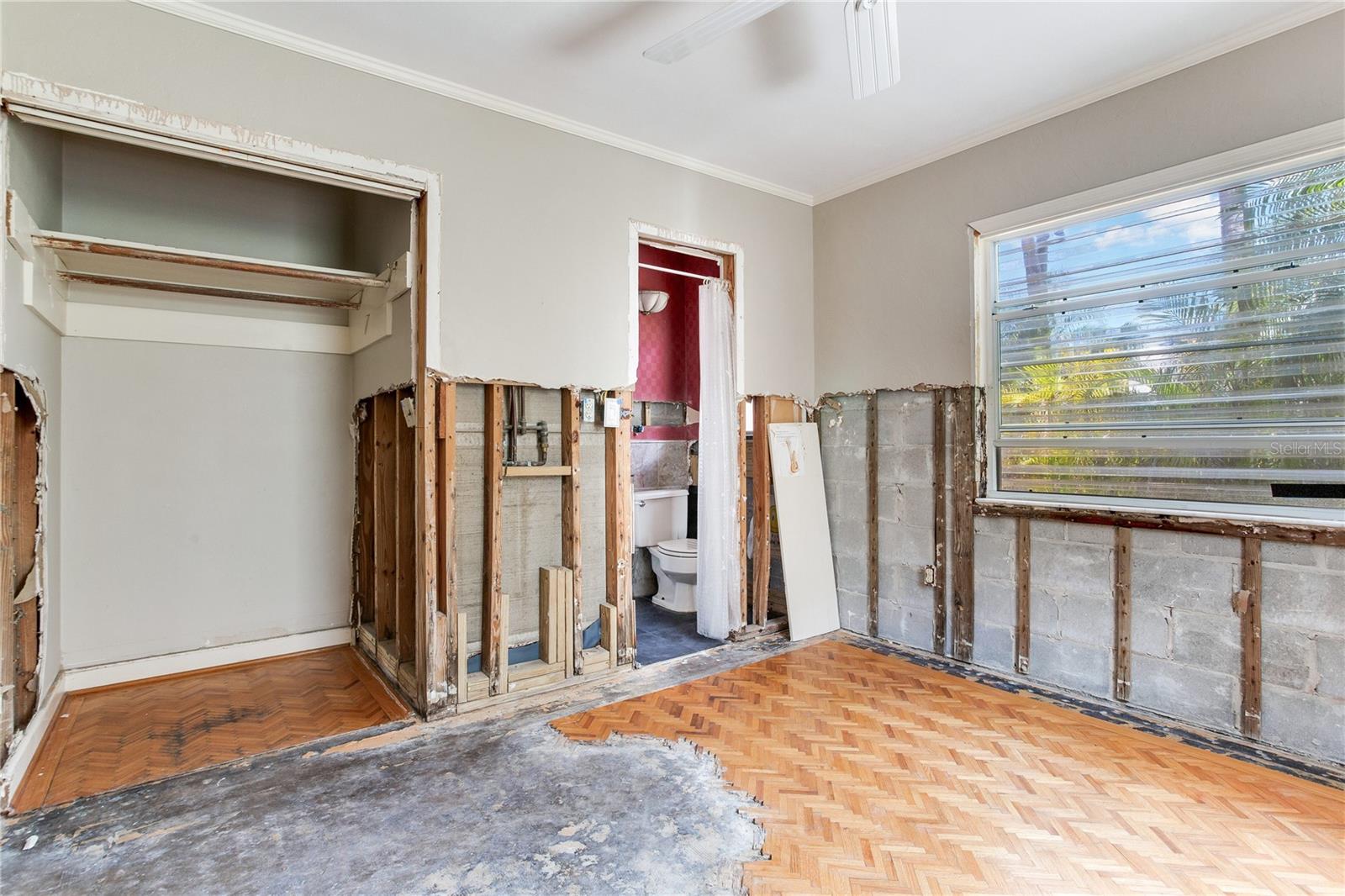 Image 31 of 50 For 16107 Gulf Boulevard