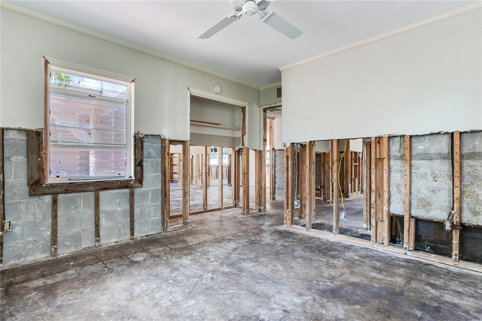 Image 34 of 50 For 16107 Gulf Boulevard