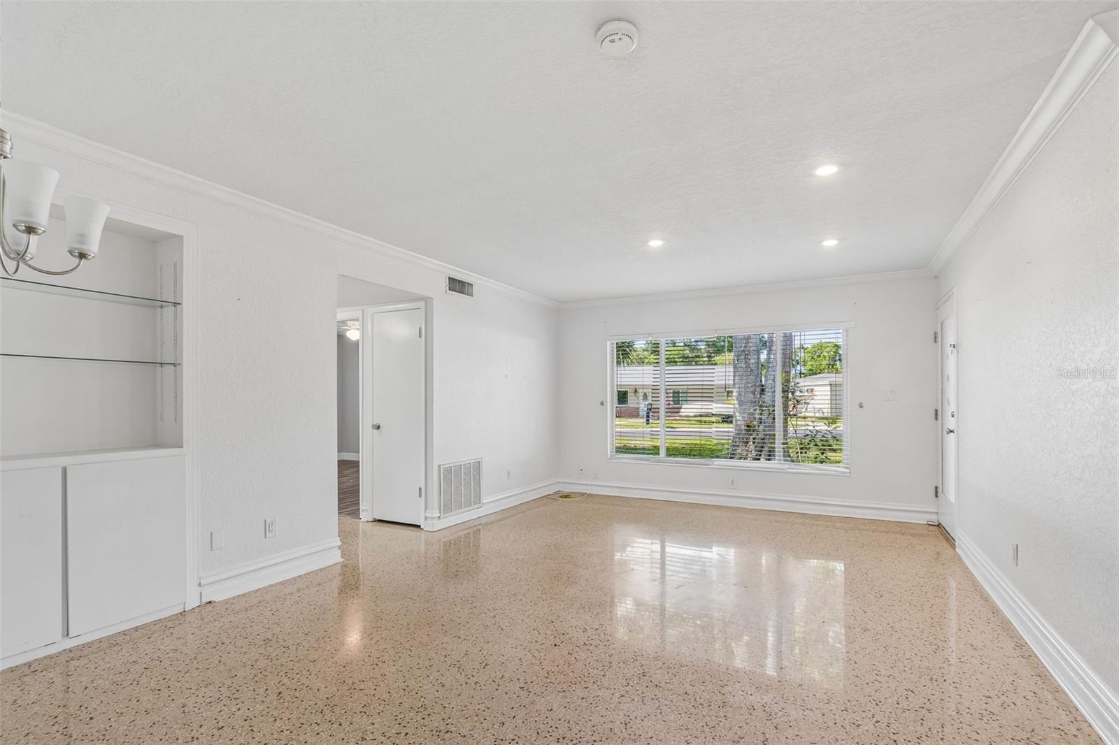 Image 4 of 19 For 1716 Madrid Drive