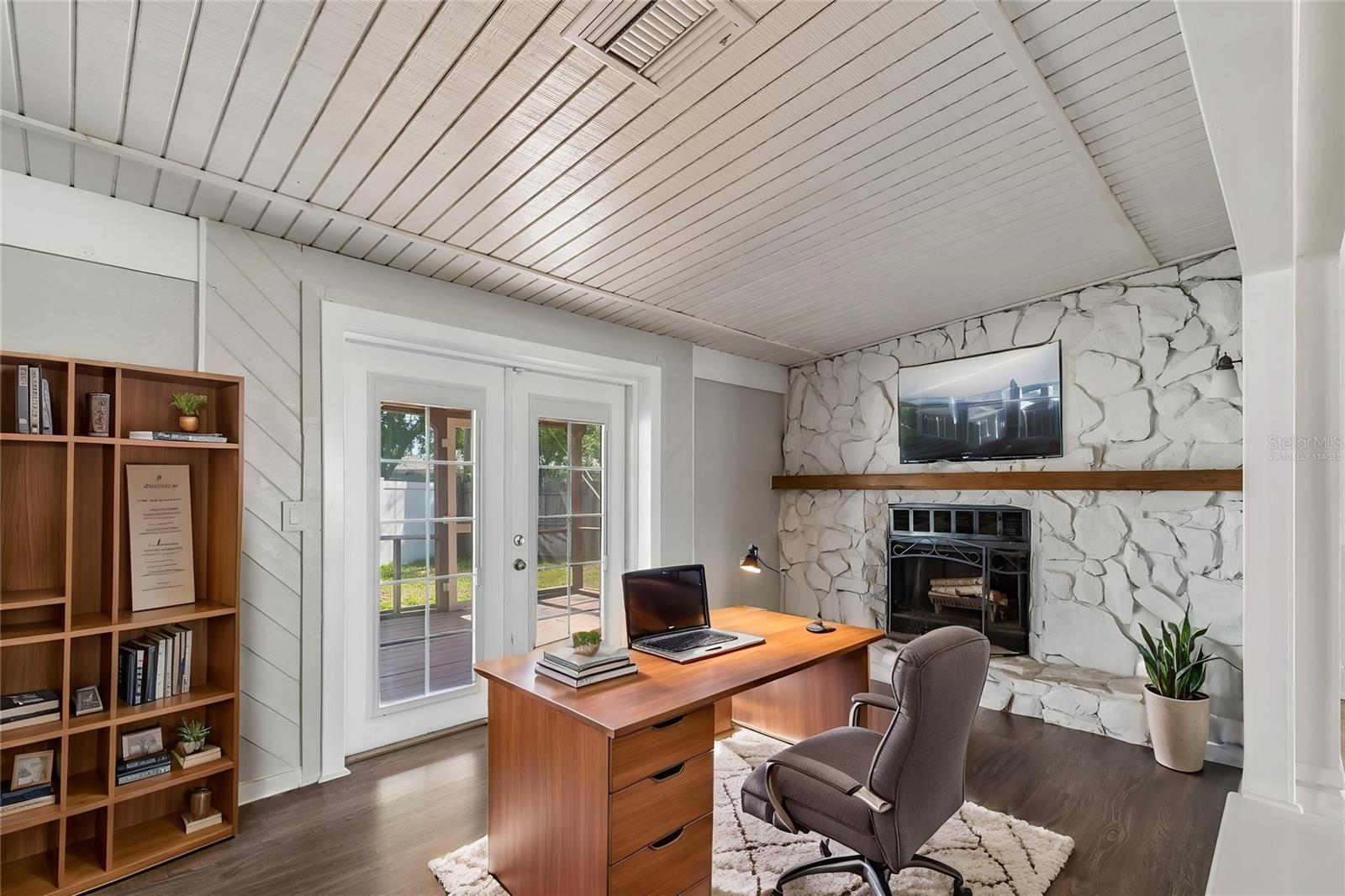 Image 7 of 19 For 1716 Madrid Drive