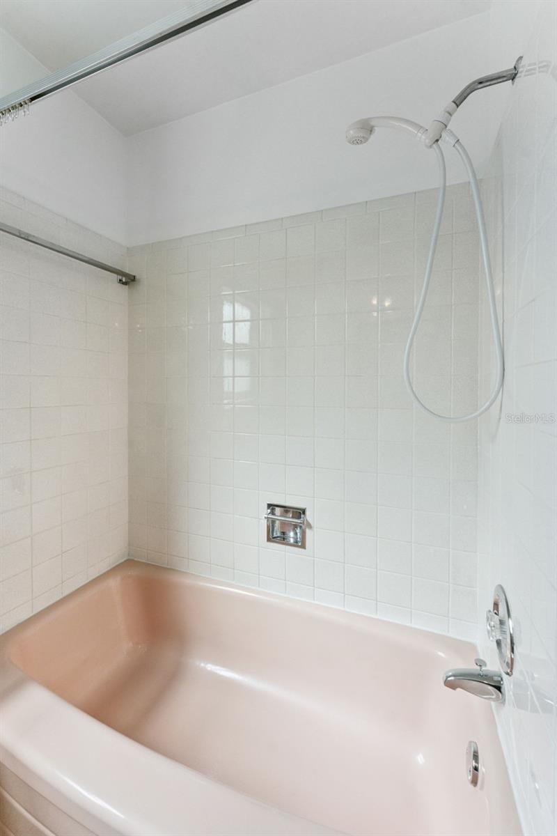 Image 26 of 42 For 1531 Picardy Circle