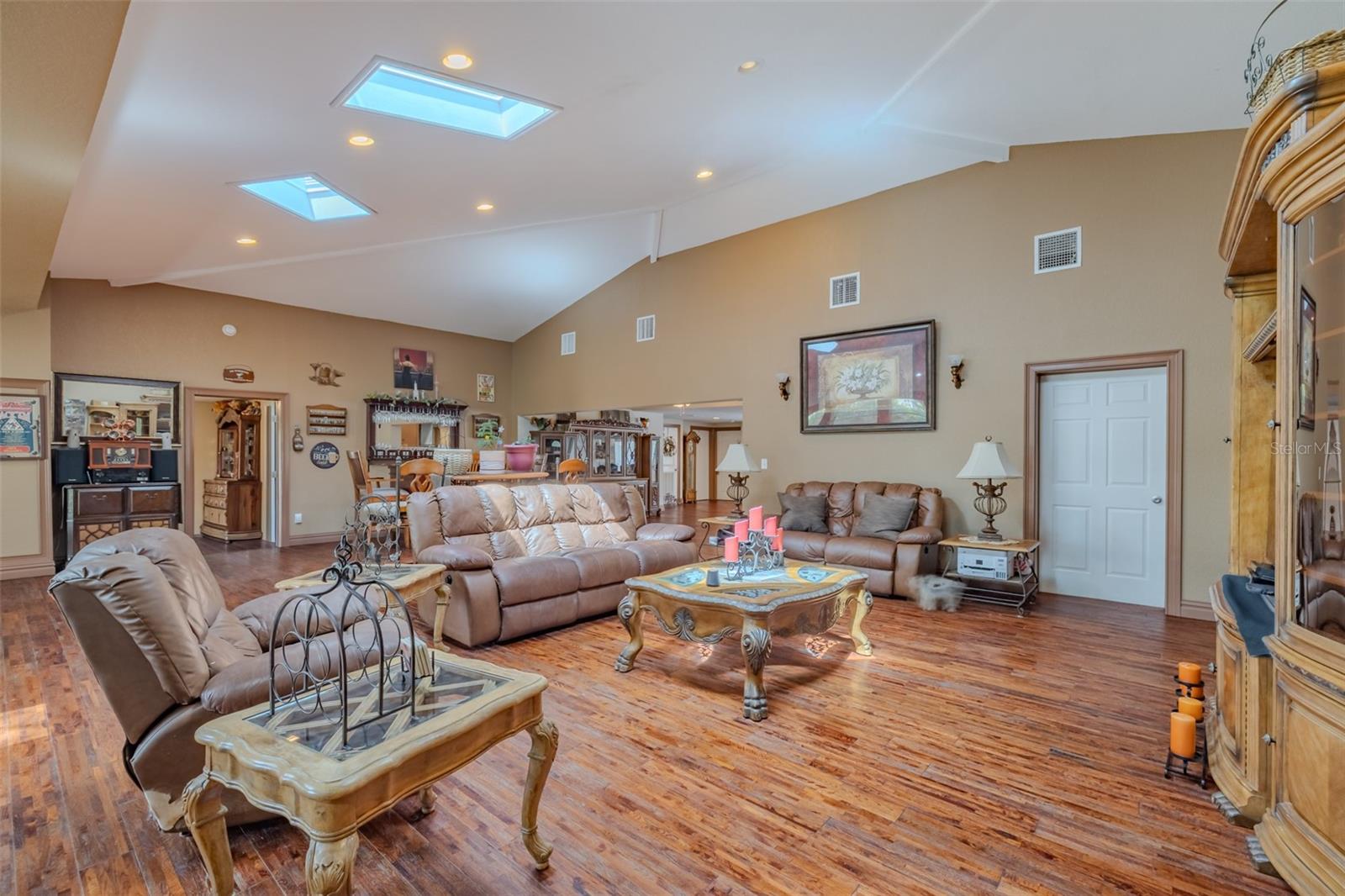 Image 10 of 39 For 18853 Tracer Drive