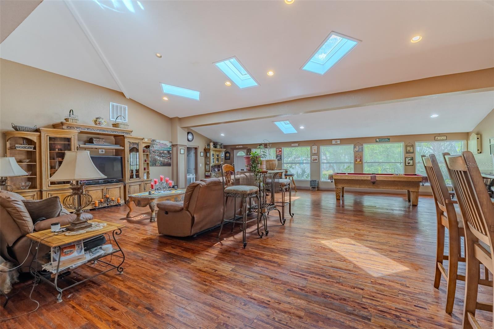 Image 11 of 39 For 18853 Tracer Drive