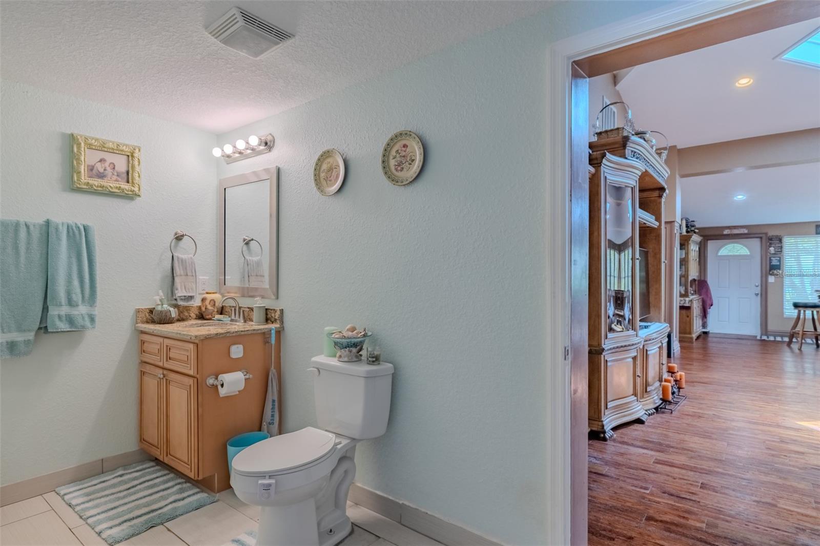 Image 27 of 39 For 18853 Tracer Drive