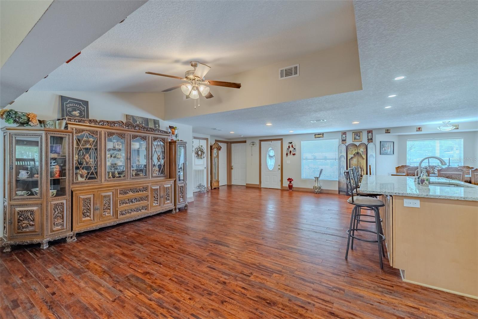 Image 5 of 39 For 18853 Tracer Drive