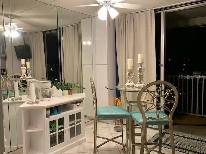 Image 11 of 33 For 800 Bayway Boulevard 26