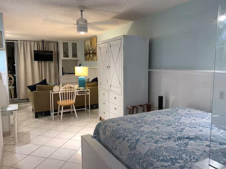 Image 17 of 33 For 800 Bayway Boulevard 26