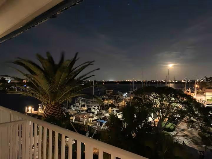 Image 26 of 33 For 800 Bayway Boulevard 26