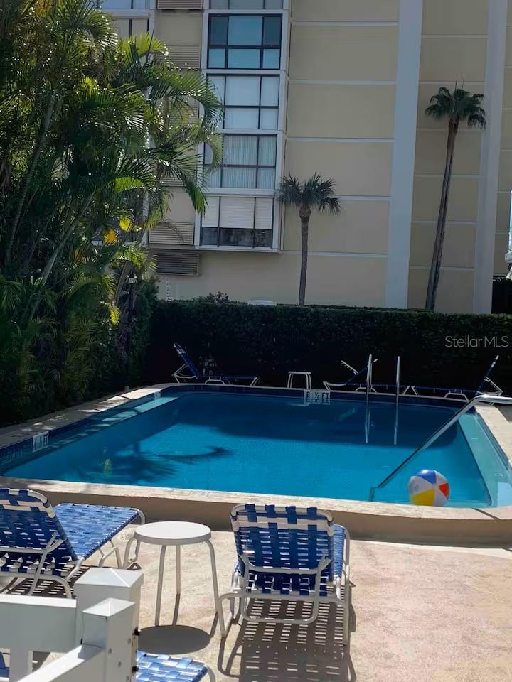 Image 31 of 33 For 800 Bayway Boulevard 26