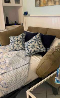 Image 5 of 33 For 800 Bayway Boulevard 26