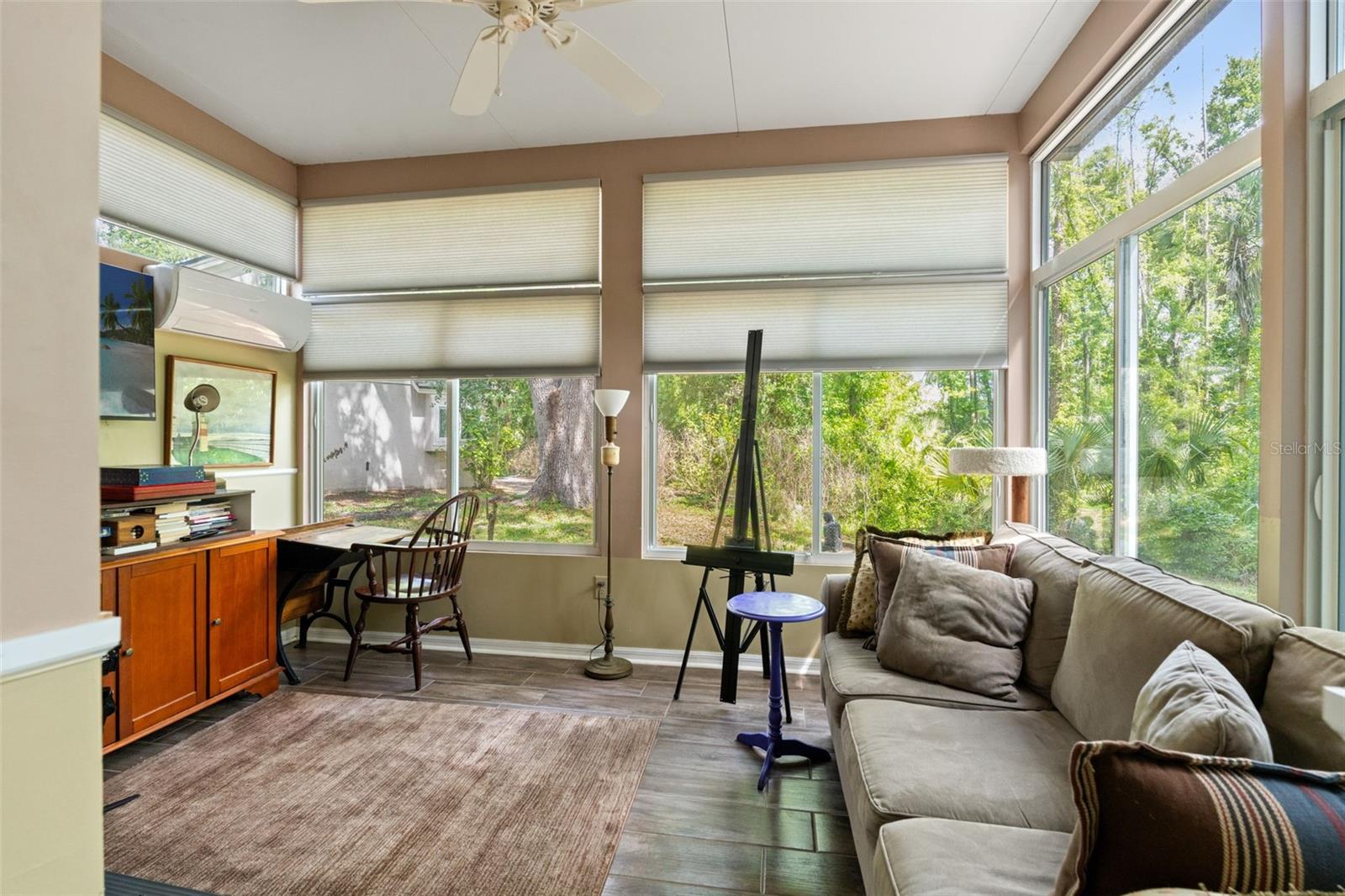 Listing photo id 20 for 16105 Cadbury Court