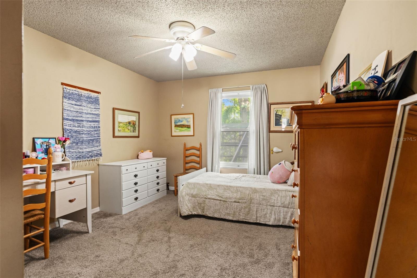 Listing photo id 35 for 16105 Cadbury Court