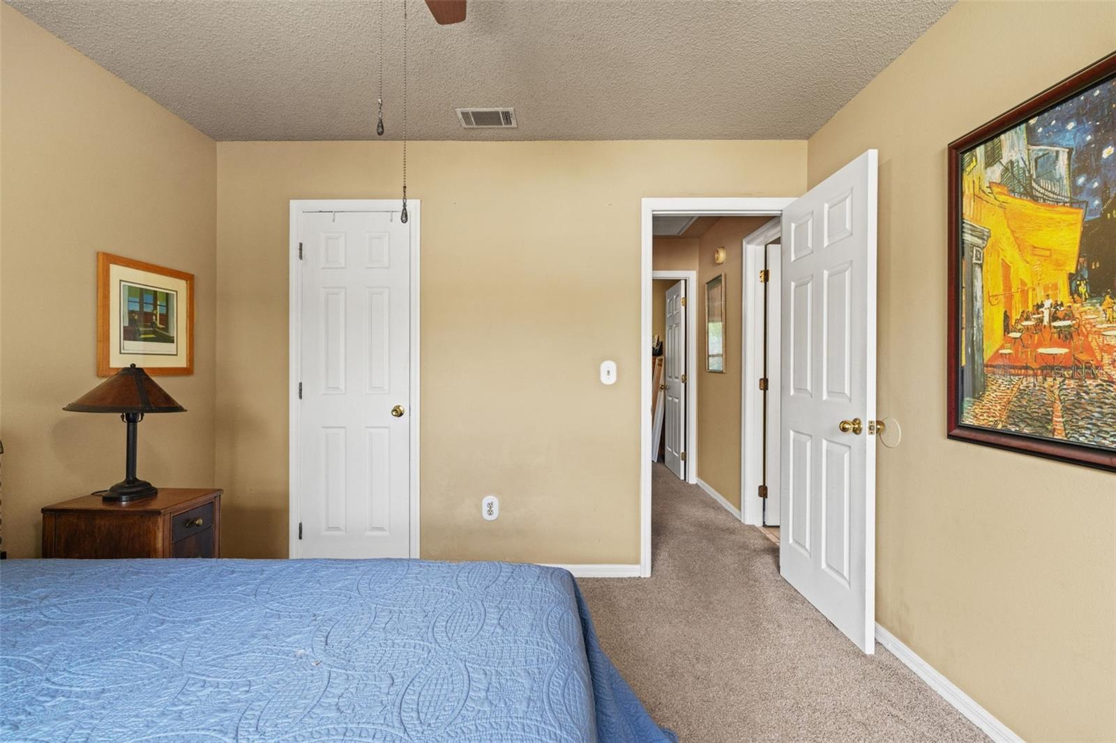 Listing photo id 39 for 16105 Cadbury Court
