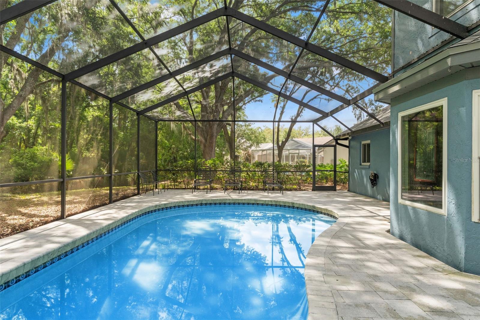 Listing photo id 43 for 16105 Cadbury Court