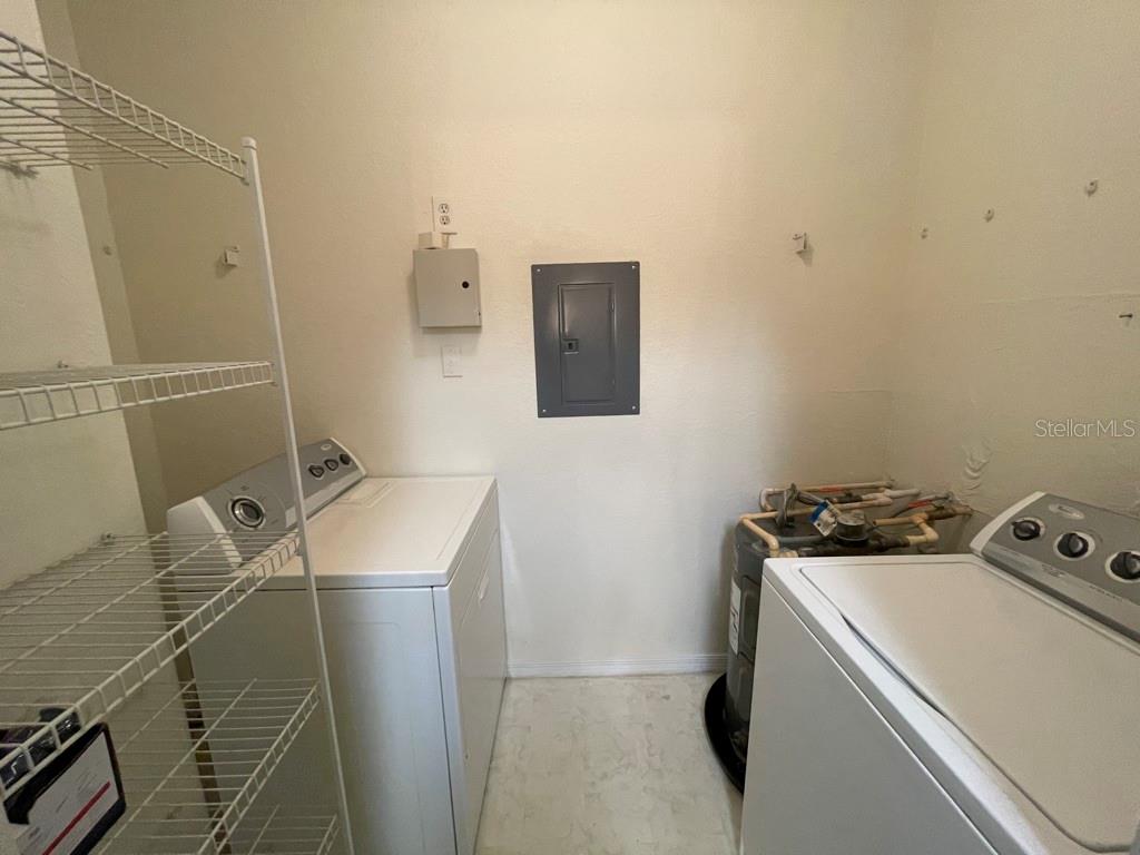 Image 11 of 15 For 5821 Legacy Crescent Place 102