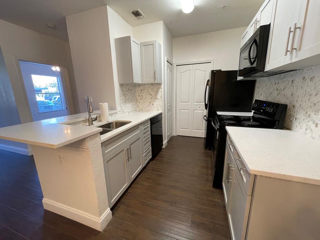 Image 7 of 15 For 5821 Legacy Crescent Place 102