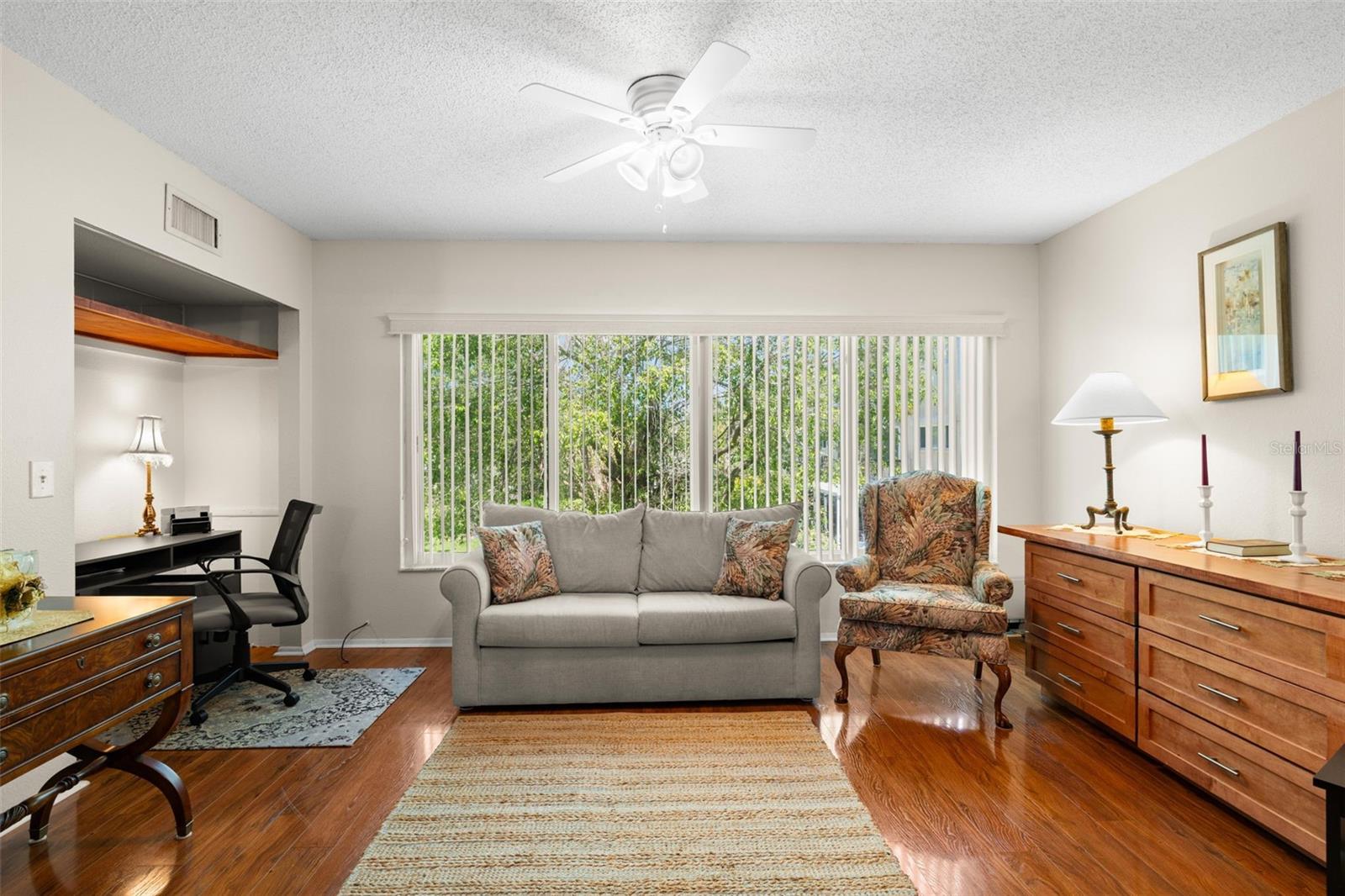 Image 14 of 38 For 2350 Haitian Drive 28