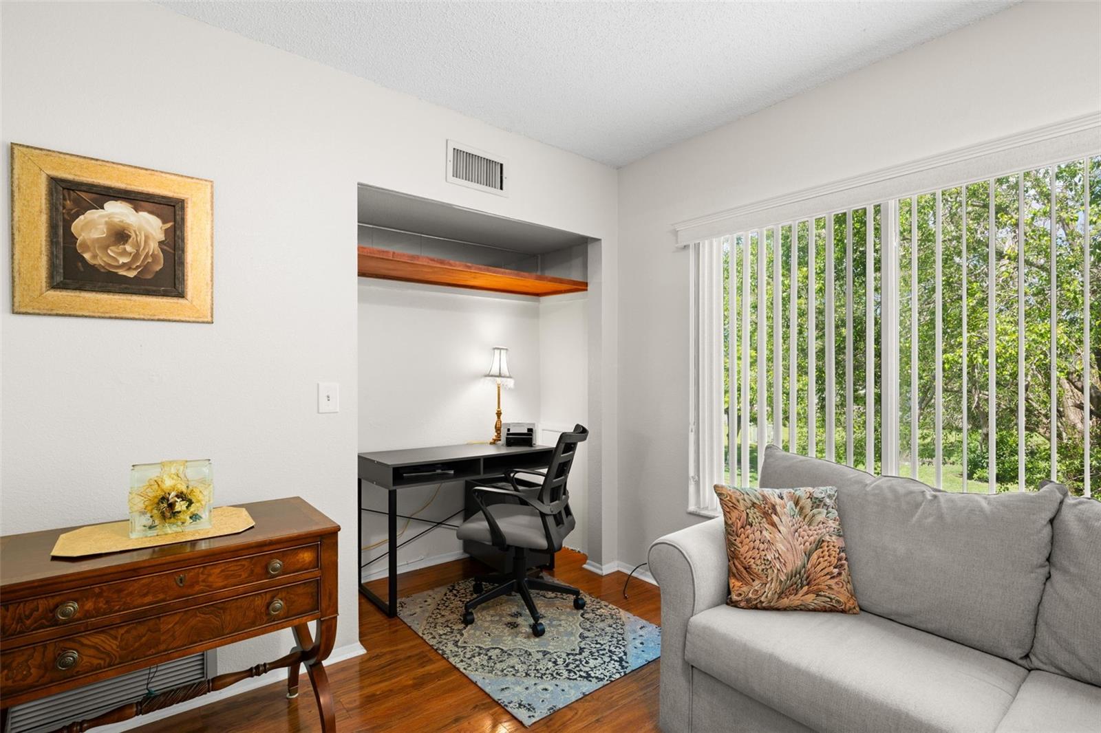 Image 15 of 38 For 2350 Haitian Drive 28