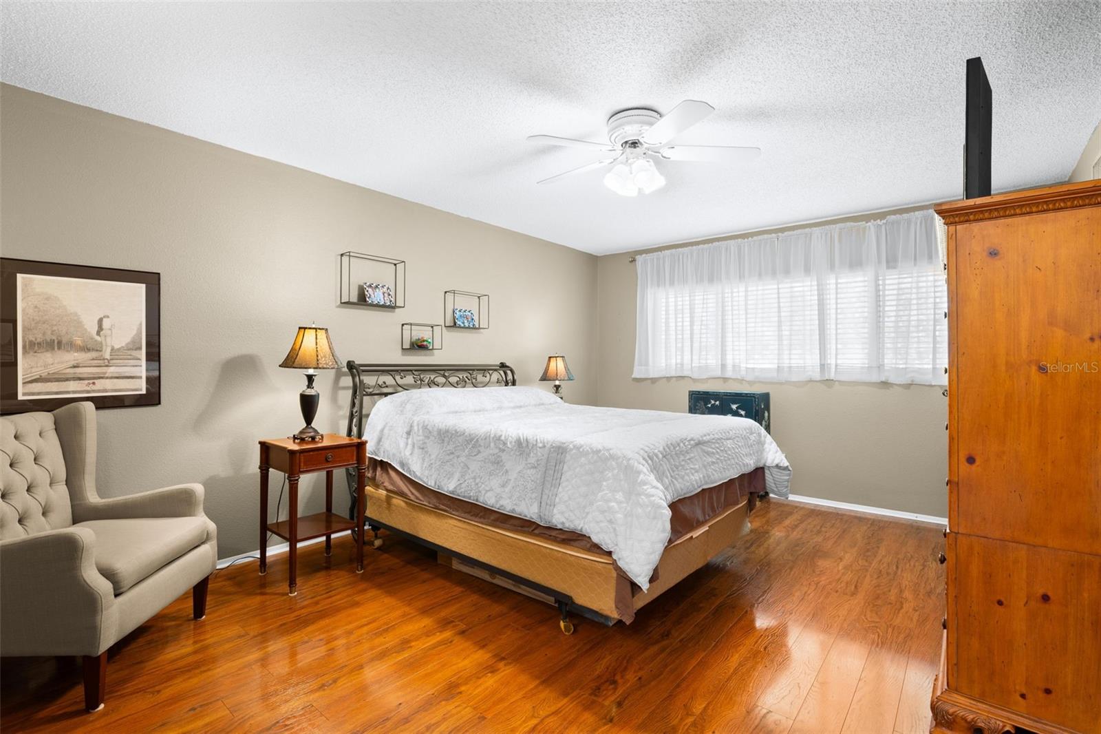 Image 20 of 38 For 2350 Haitian Drive 28