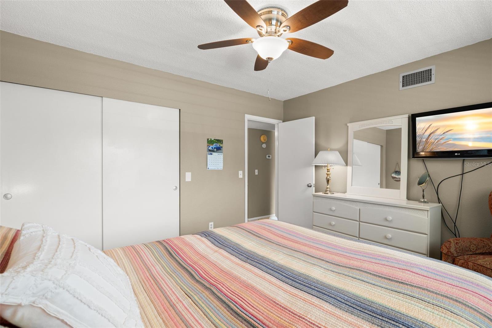 Image 26 of 38 For 2350 Haitian Drive 28