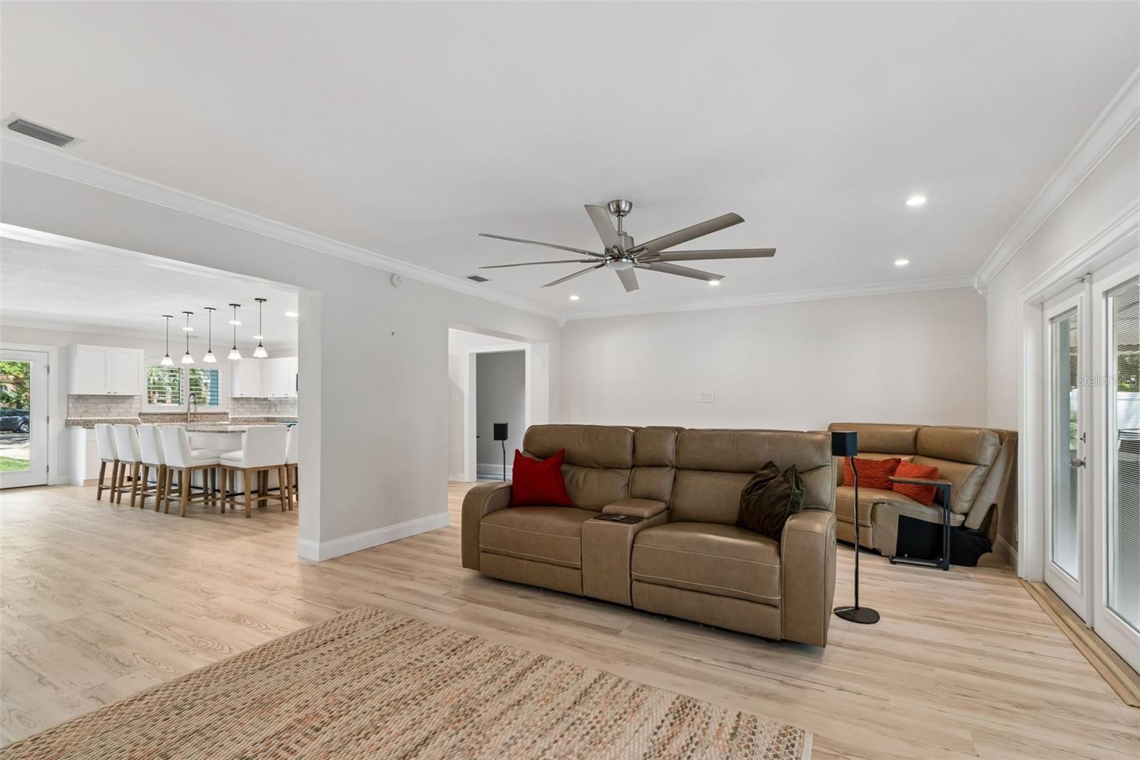 Image 14 of 78 For 8270 30th Avenue N