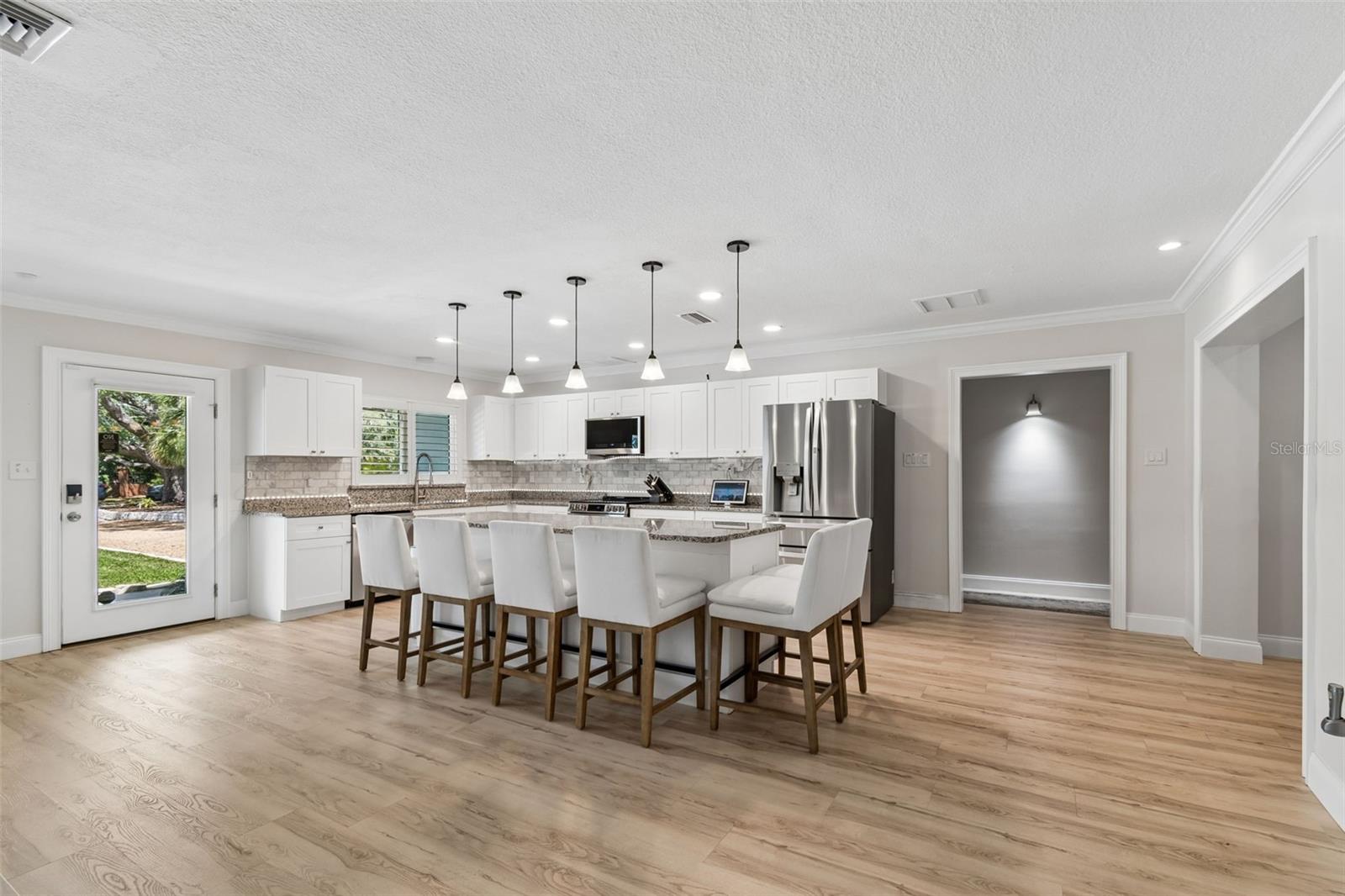 Image 16 of 78 For 8270 30th Avenue N