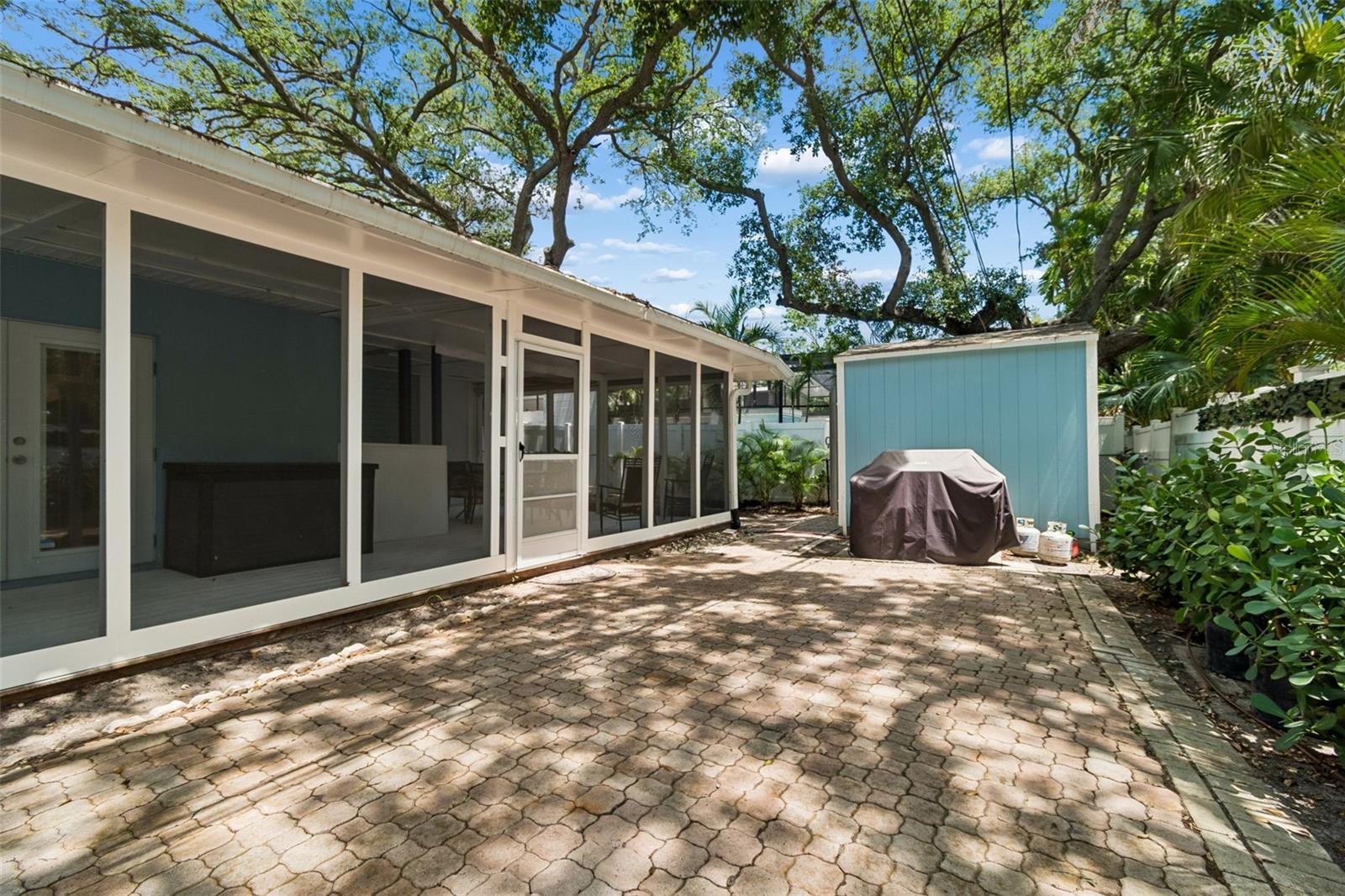 Image 67 of 78 For 8270 30th Avenue N