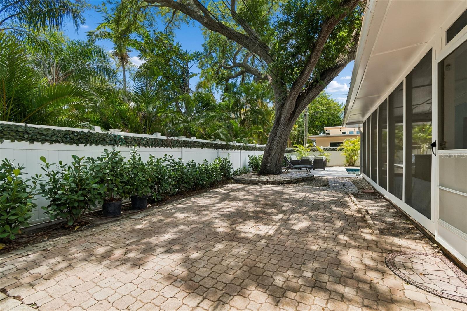 Image 68 of 78 For 8270 30th Avenue N