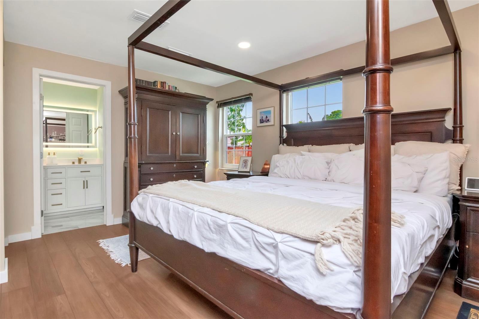 Image 14 of 33 For 2601 60th Avenue S