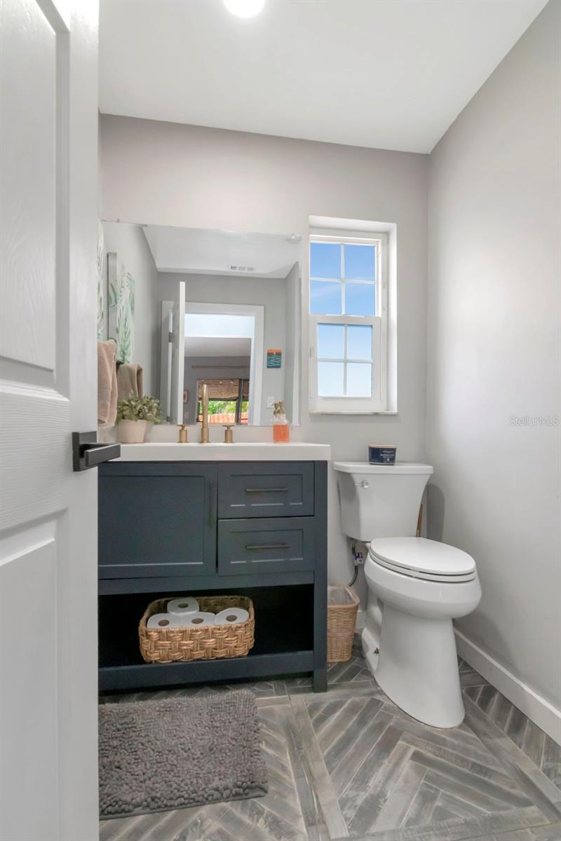 Image 19 of 33 For 2601 60th Avenue S