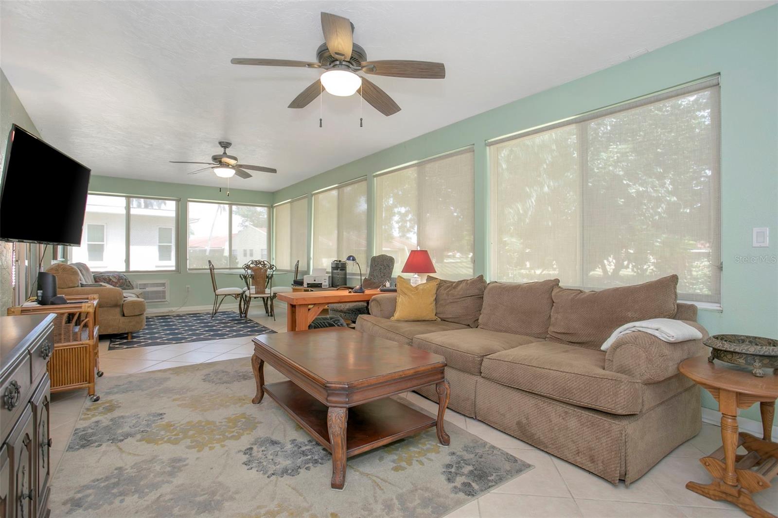 Image 4 of 26 For 5817 11th Avenue W