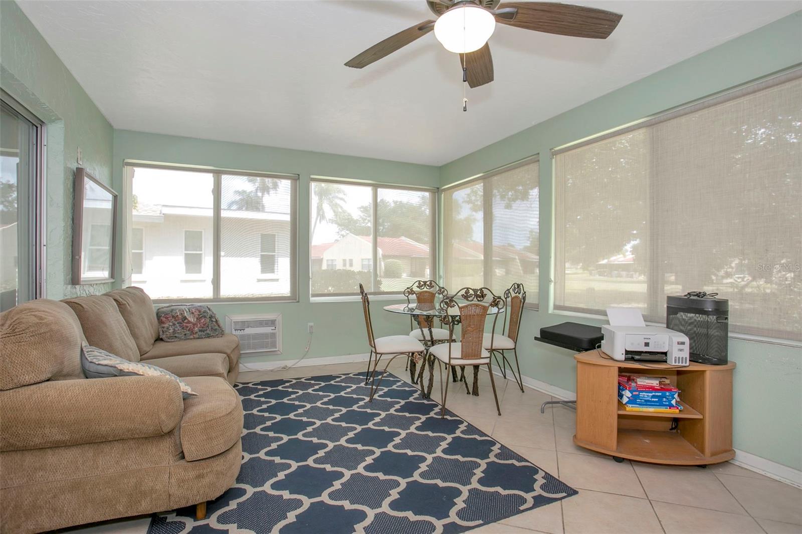 Image 5 of 26 For 5817 11th Avenue W