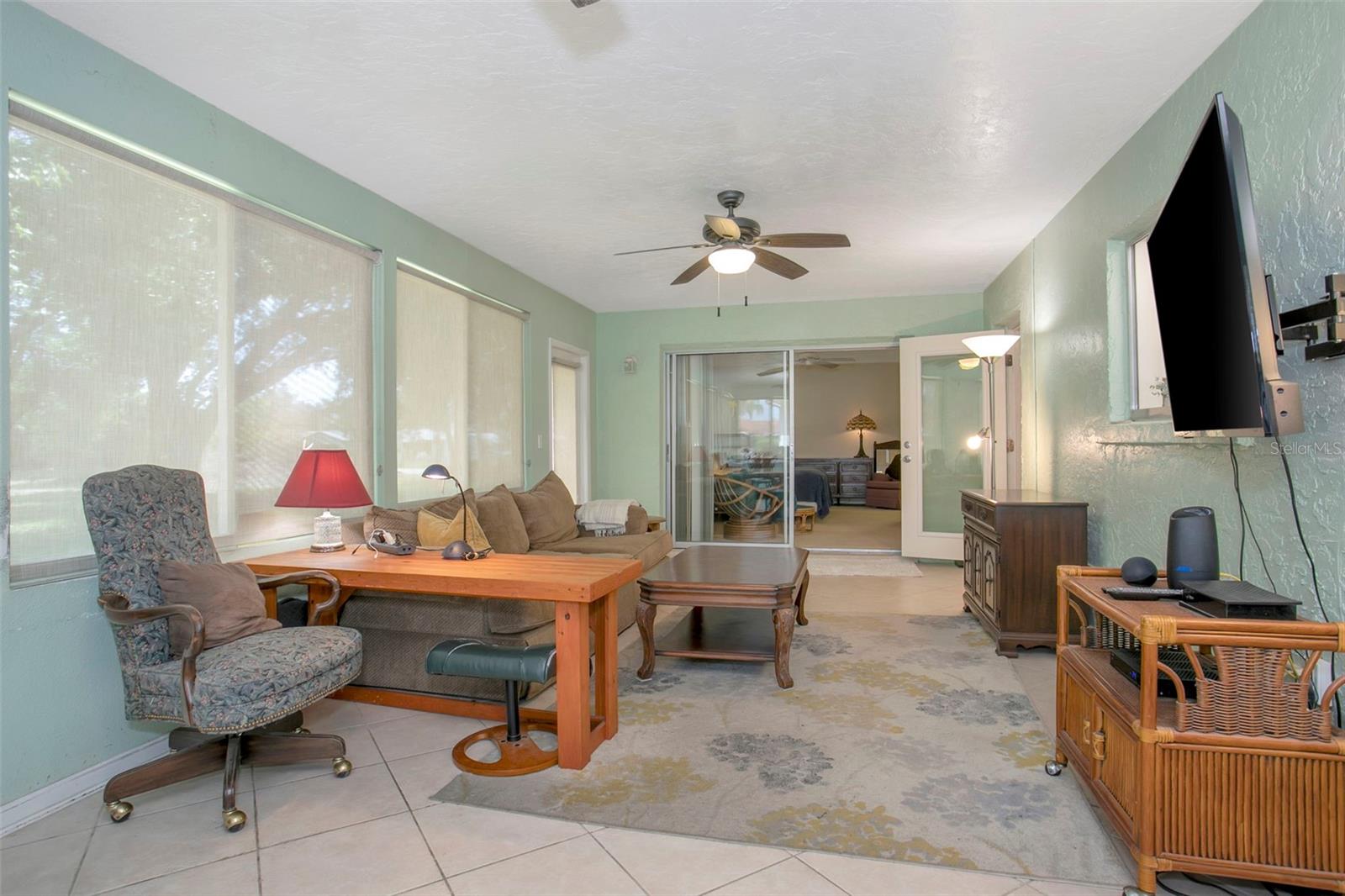 Image 6 of 26 For 5817 11th Avenue W